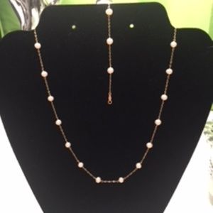 PEARL NECKLACE & BRACELET